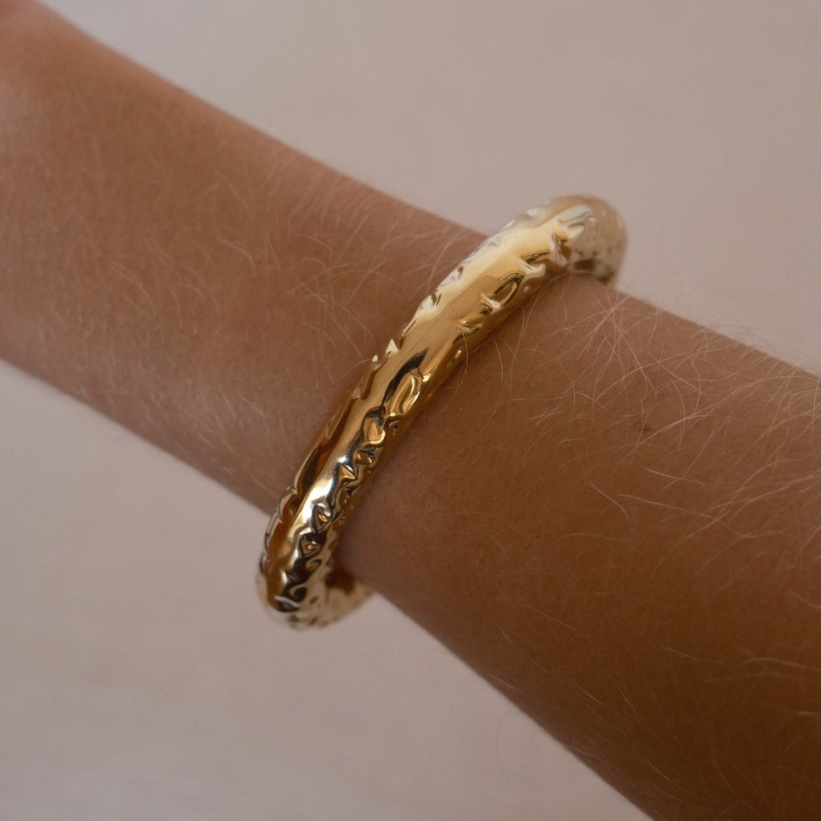 Brazalete X