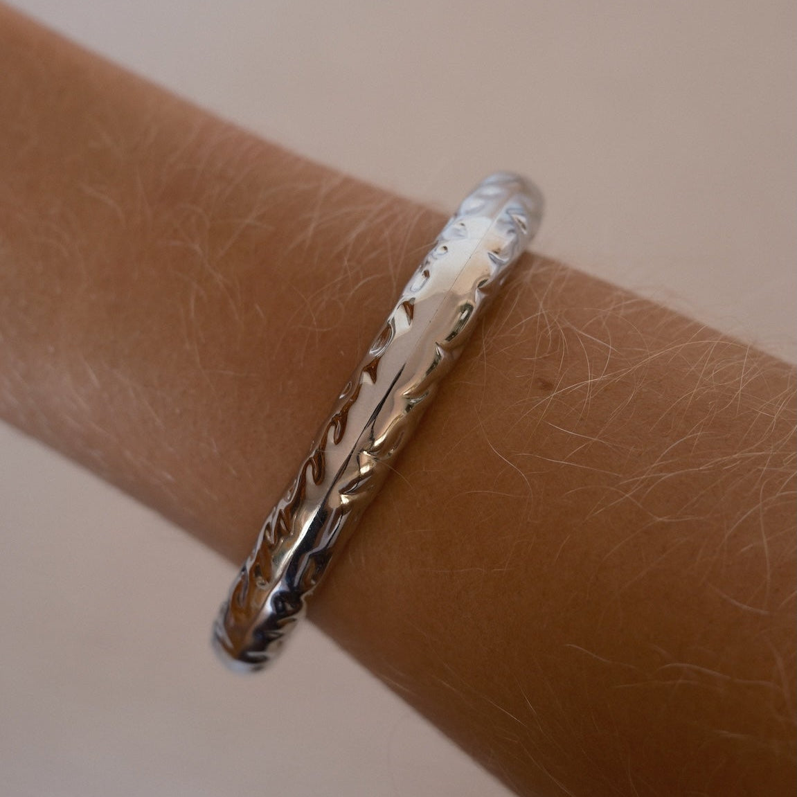 Brazalete X