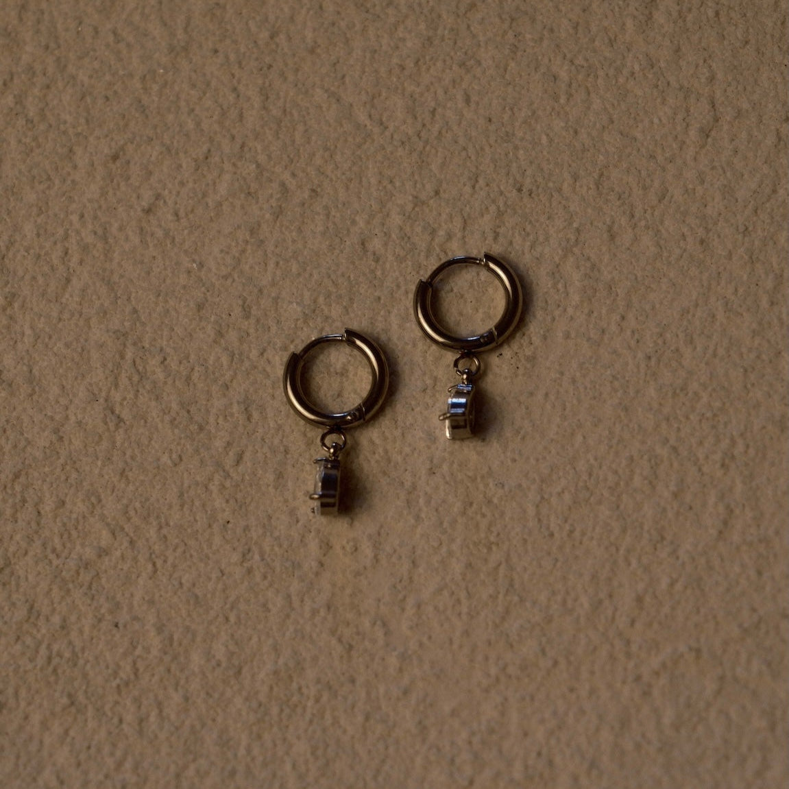 Pendientes XVI